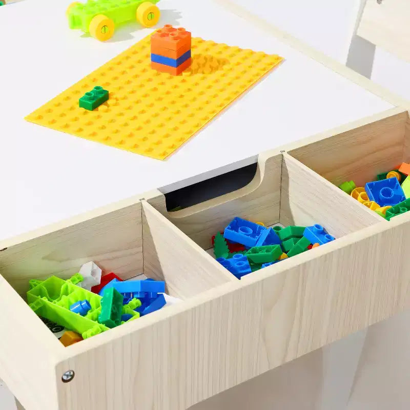 Table et 2 chaises pour enfants LuxenHome avec tableau à dessin et d'activités - Marron