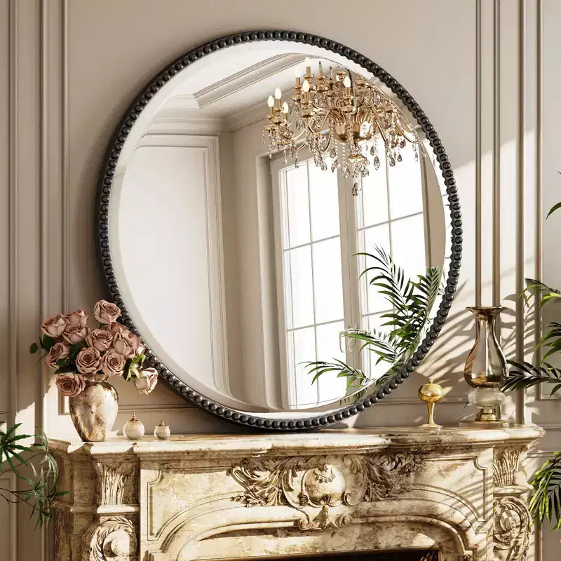 Miroir mural rond décoratif avec cadre en résine, idéal pour salle de bain ou coiffeuse