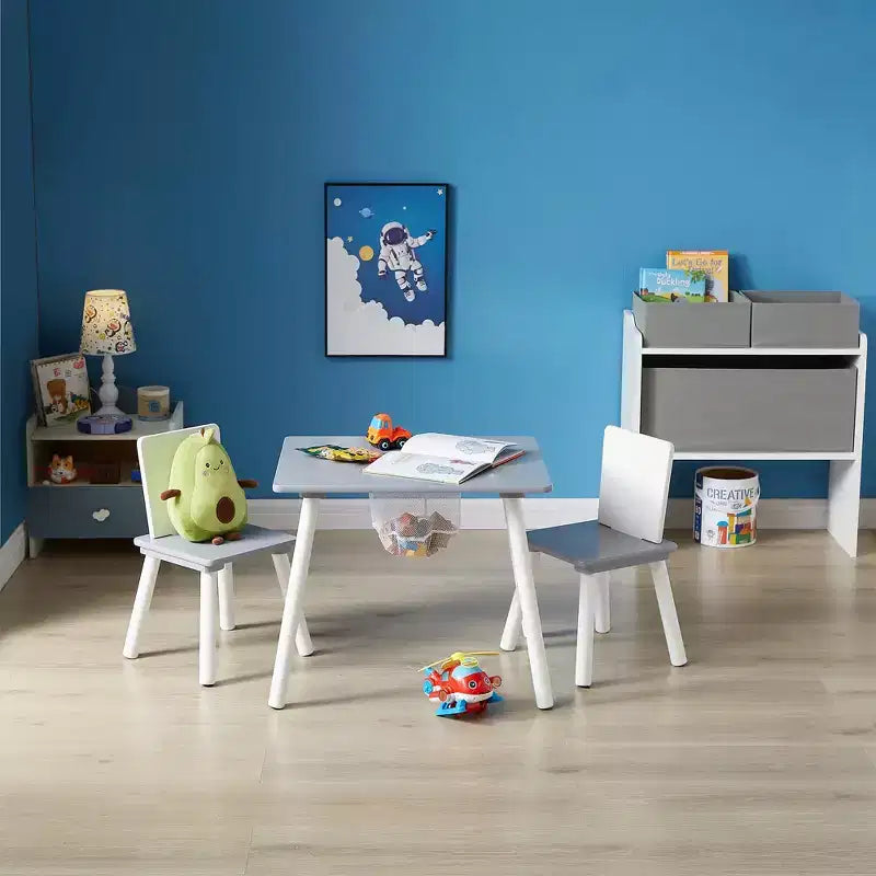 Ensemble table d'activités et 2 chaises VECELO avec rangement en filet dissimulé, mobilier de salle de jeux pour enfants, assemblage facile, blanc et gris