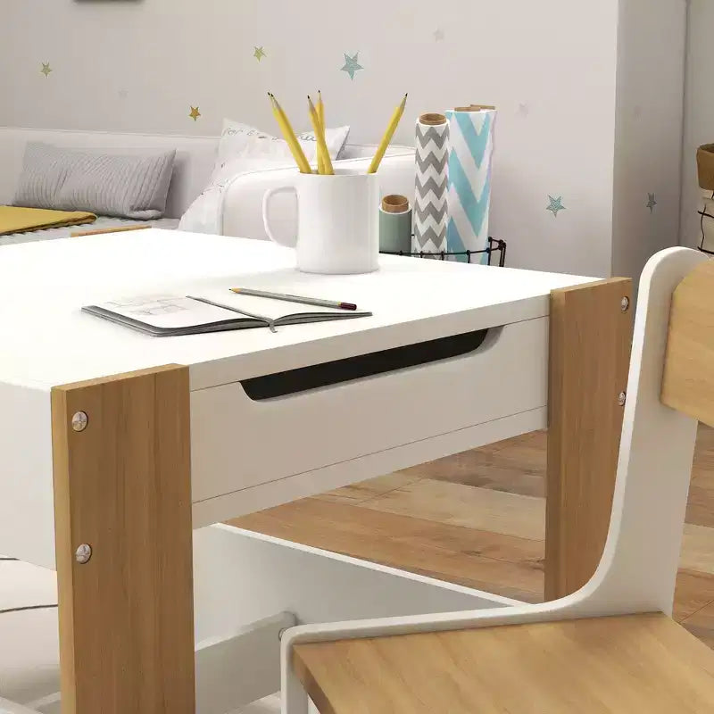 Ensemble table et 2 chaises pour enfants Whisen avec tableau noir, rangement et étagères, cadeau idéal pour les enfants