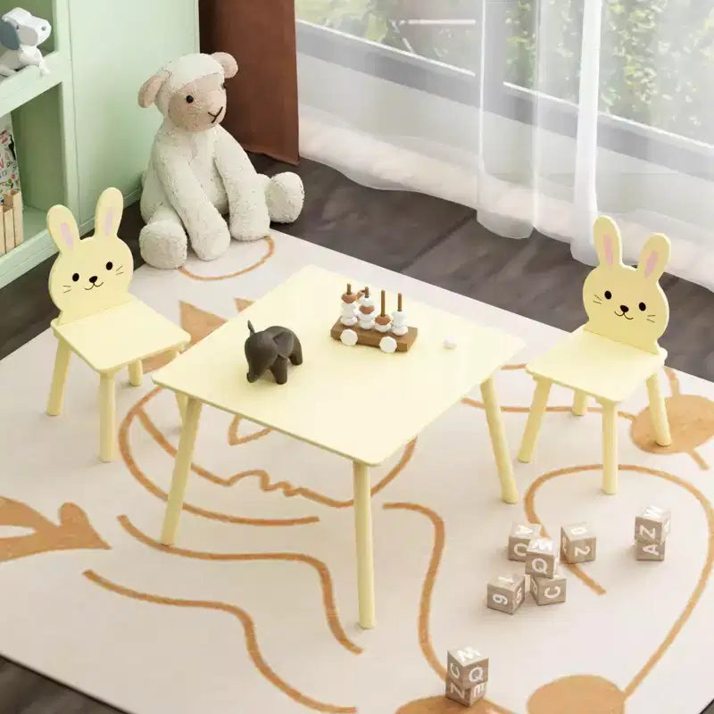 Ensemble table et chaises pour enfants GDFStudio Willow avec motif animaux mignons