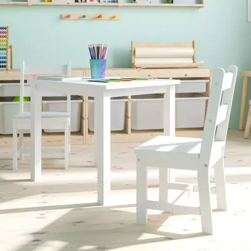 Emma and Oliver – Ensemble table et 2 chaises en bois massif pour salle de jeux ou cuisine