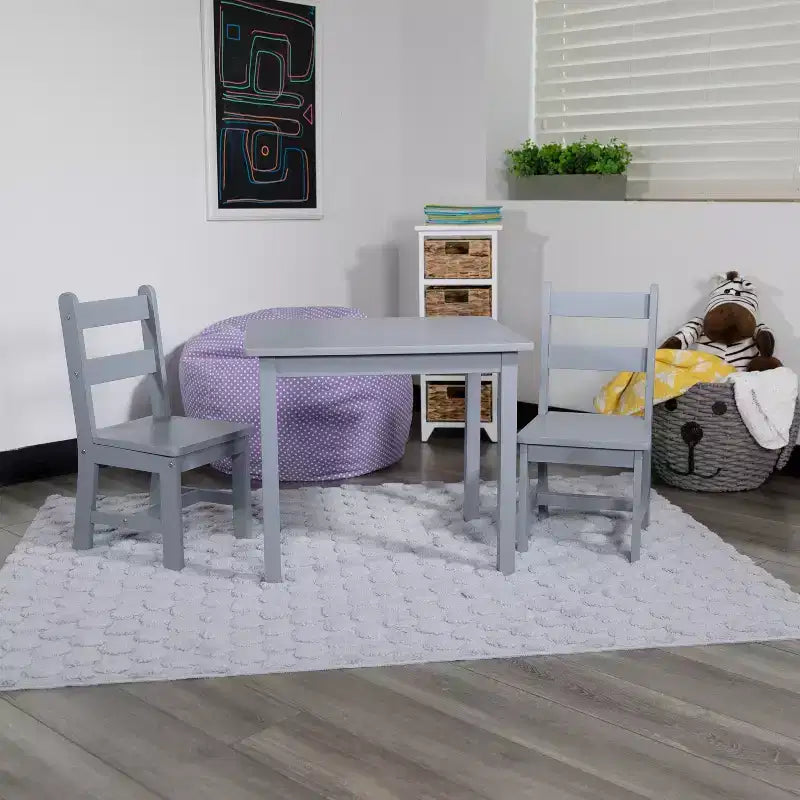 Emma and Oliver – Ensemble table et 2 chaises en bois massif pour salle de jeux ou cuisine