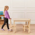 Table carrée en bois dur 76 x 76 cm et deux chaises 30 cm ECR4Kids, 3 pièces