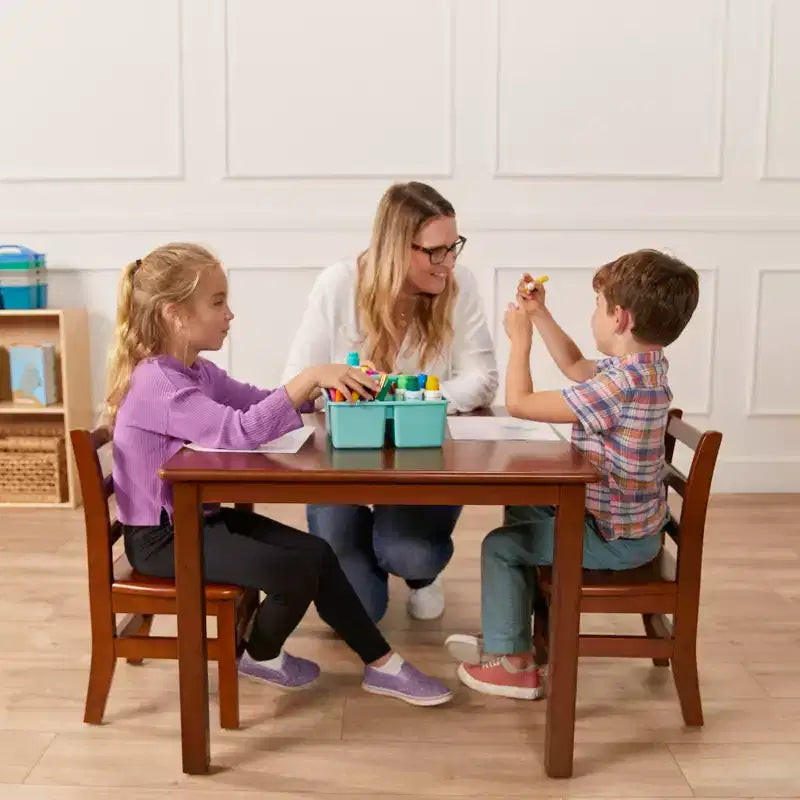 Table carrée en bois dur 76 x 76 cm et deux chaises 30 cm ECR4Kids, 3 pièces