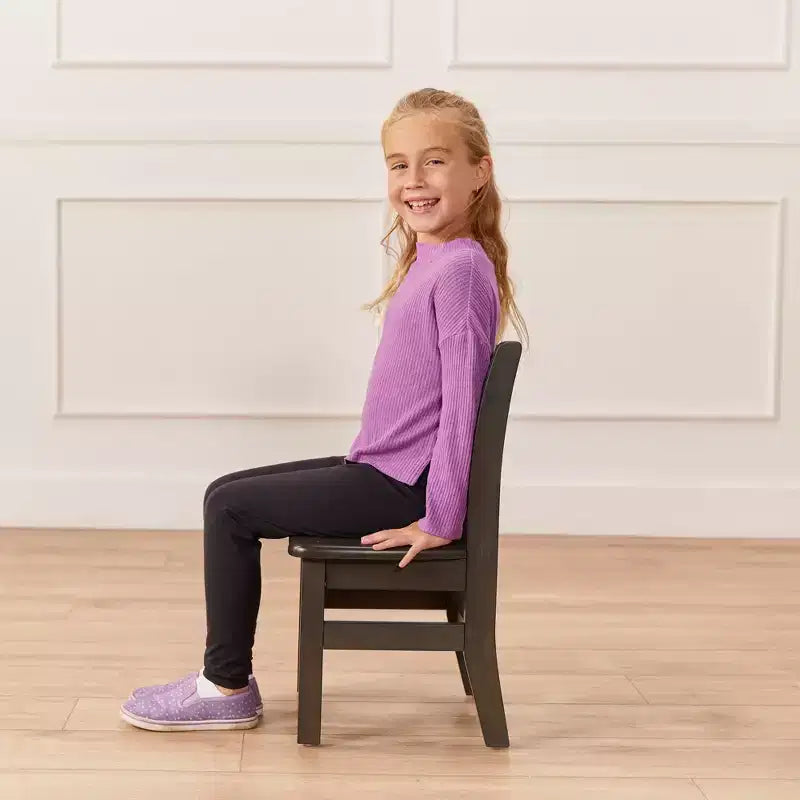 Table carrée en bois dur 76 x 76 cm et deux chaises 30 cm ECR4Kids, 3 pièces