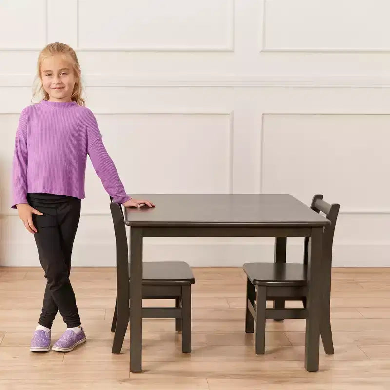 Table carrée en bois dur 76 x 76 cm et deux chaises 30 cm ECR4Kids, 3 pièces